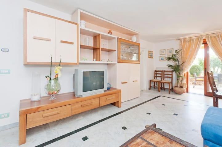 Hotel La casa fra gli ulivi Montemarcello Esterno foto