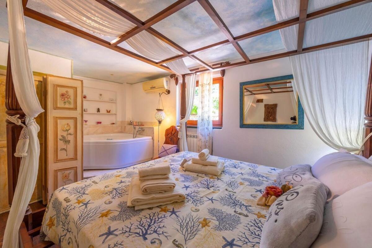 Hotel La casa fra gli ulivi Montemarcello Esterno foto