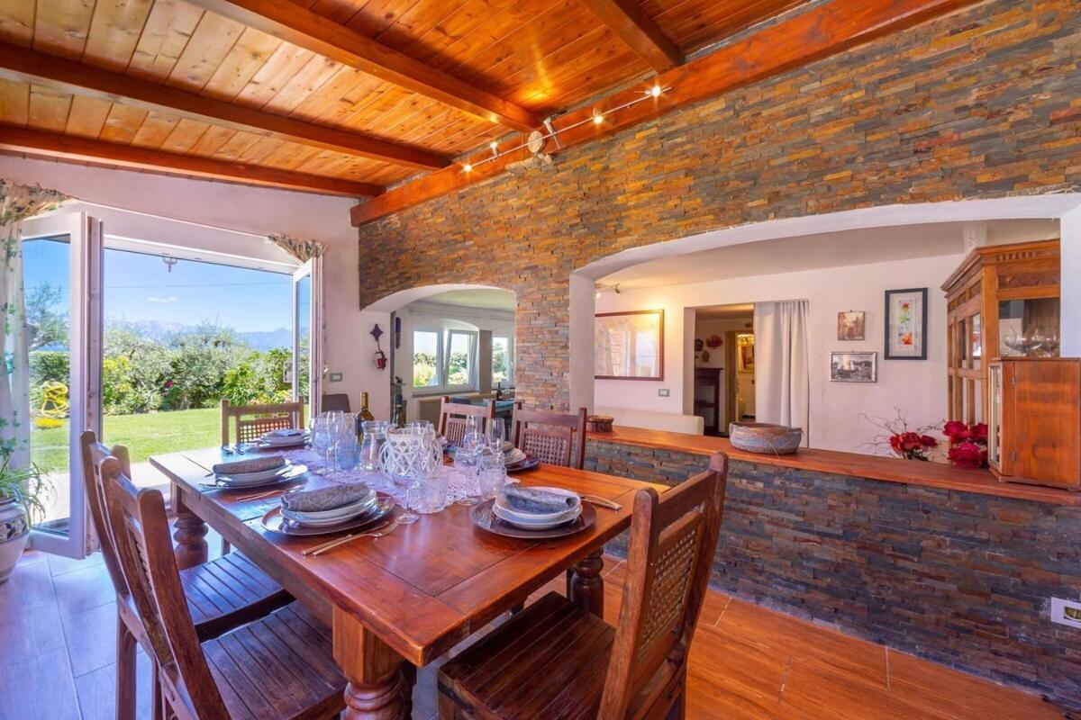 Hotel La casa fra gli ulivi Montemarcello Esterno foto